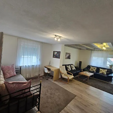 In Apartman *